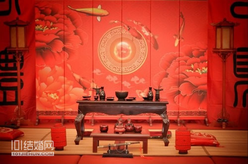 中国现代结婚习俗 敬酒轻碰送礼送双