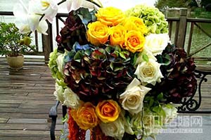 花香满庭