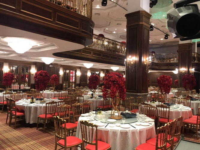 【明月东一国际大酒店_宴会厅婚庆布置】(图)_婚宴布置,婚礼场地布置
